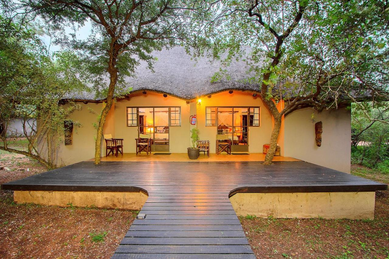 Mvuradona Safari Lodge Marloth Park Extérieur photo